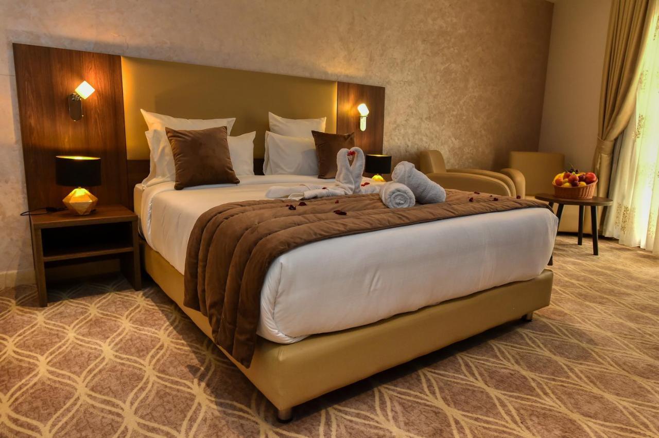 Mf Hotel Oran Bir El Djir Dış mekan fotoğraf