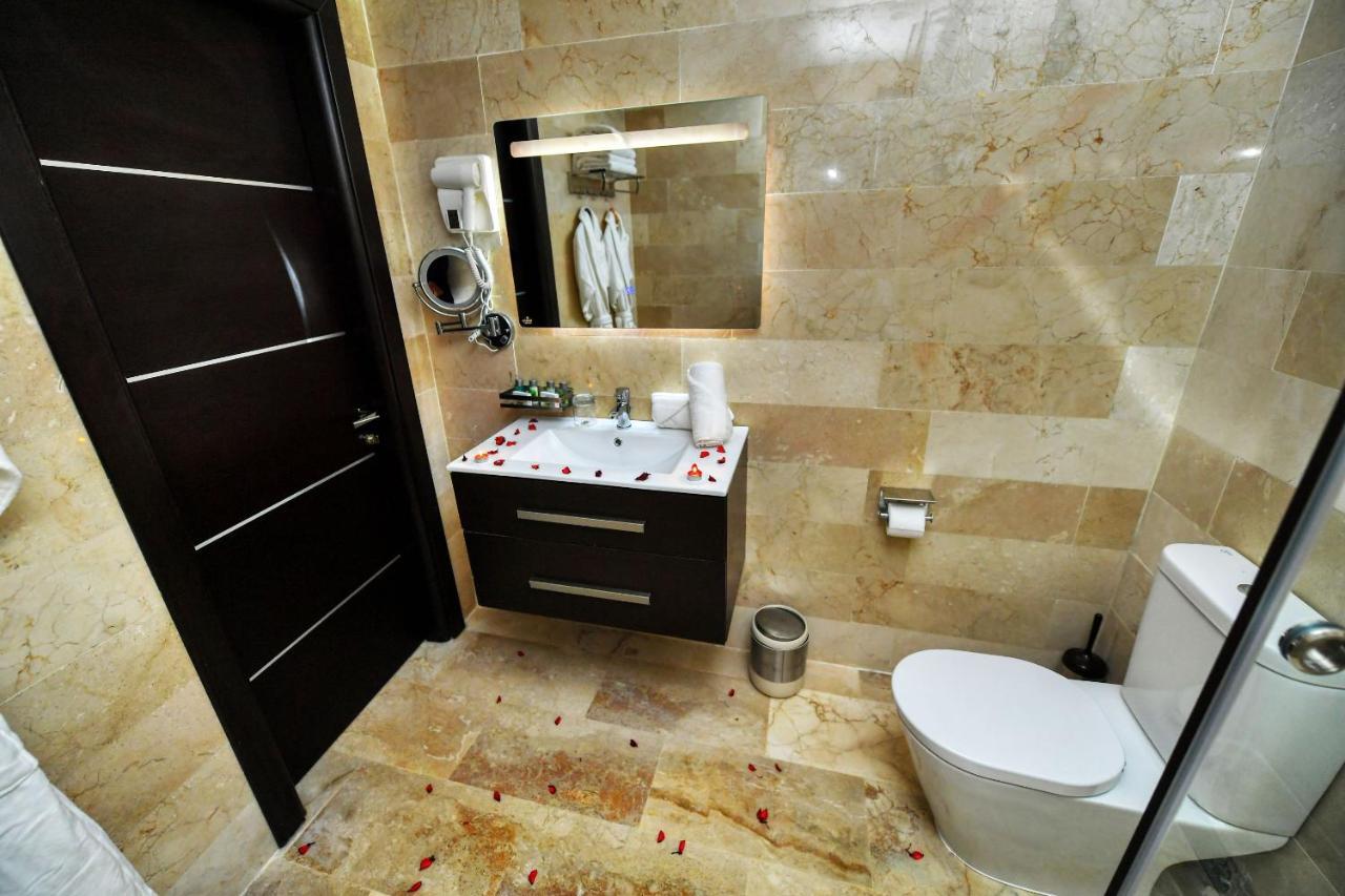 Mf Hotel Oran Bir El Djir Dış mekan fotoğraf